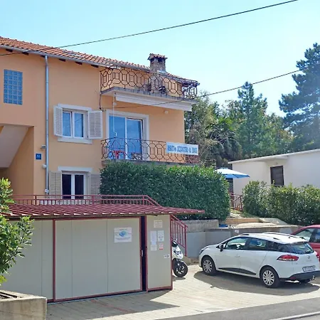 Ivona Appartamento Njivice