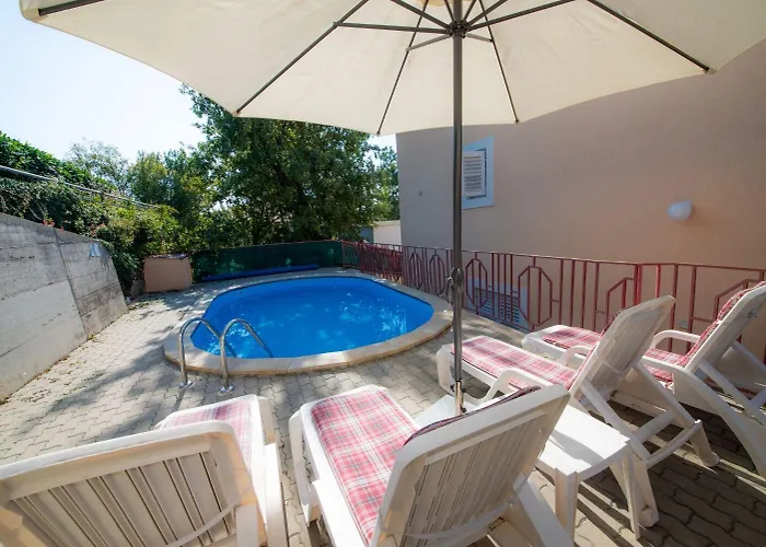 Ivona Apartamento Njivice