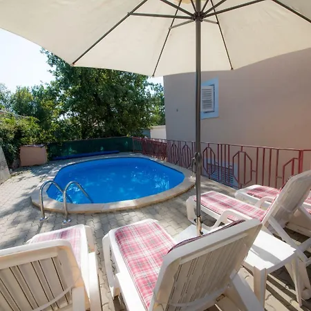 Ivona Apartamento Njivice