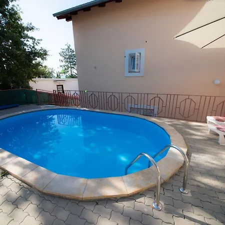Ivona Apartamento Njivice
